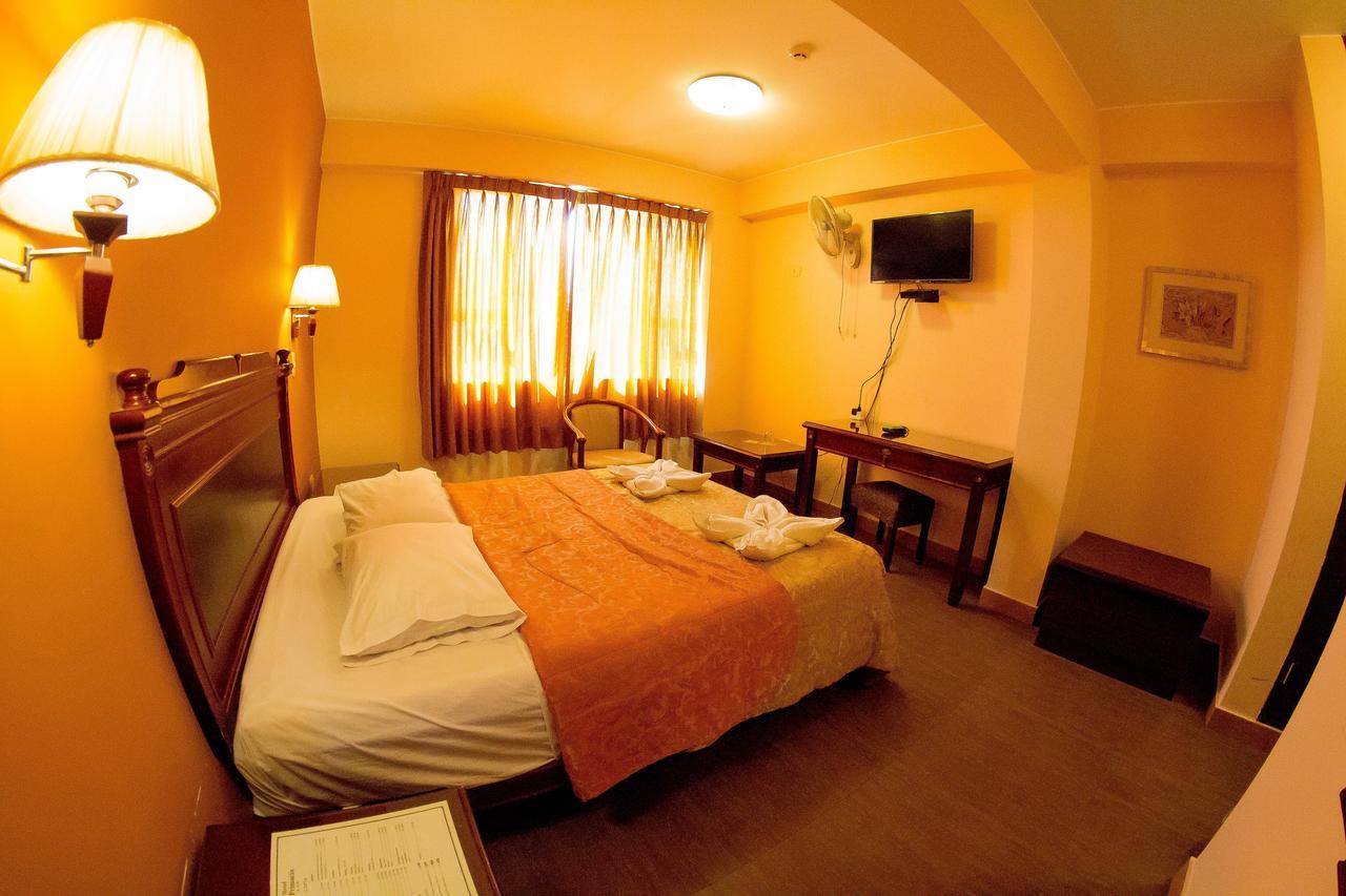Hotel La Primacia Lima Luaran gambar